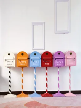 Декор на френския градина, Коледна пощенска кутия на открито, врата, пощенска кутия, украсена с червена винтажным железен декоративен елемент от пода до тавана